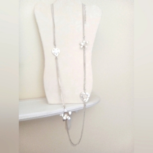 Fashion Necklace Silver Tone Hearts Flowers Hangs 22 Inches 5 Strand Chain - Picture 1 of 6